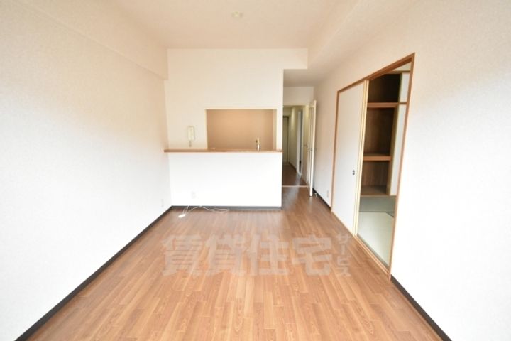 サンクレスト28の居間