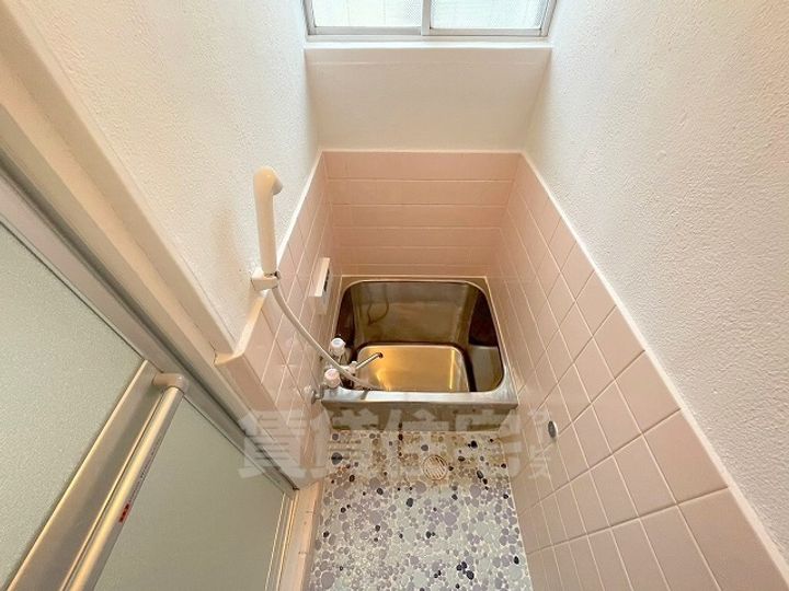 大阪府羽曳野市古市6丁目(一戸建)の賃貸物件3の風呂