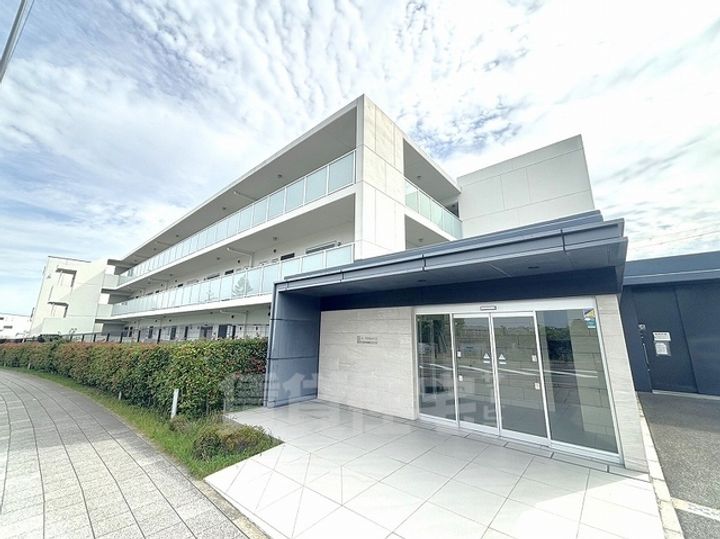K-TERRACEあやめ池北棟の外観