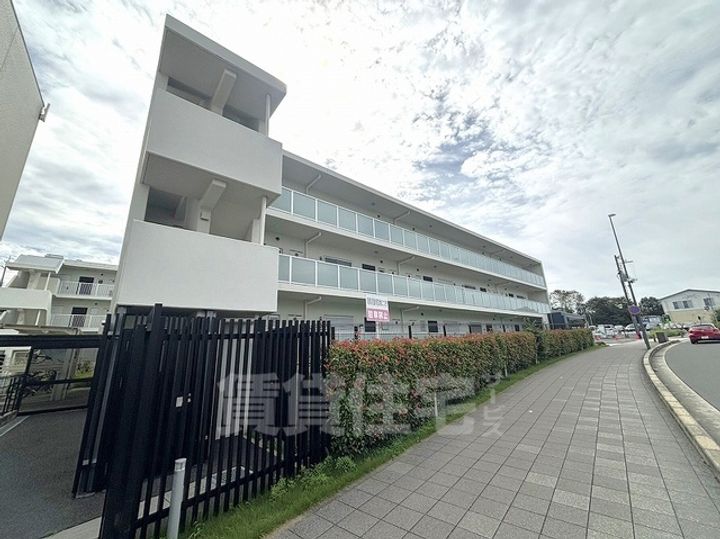 K-TERRACEあやめ池北棟の外観