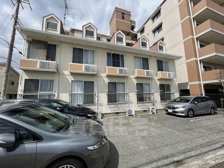 ステラパレスの外観