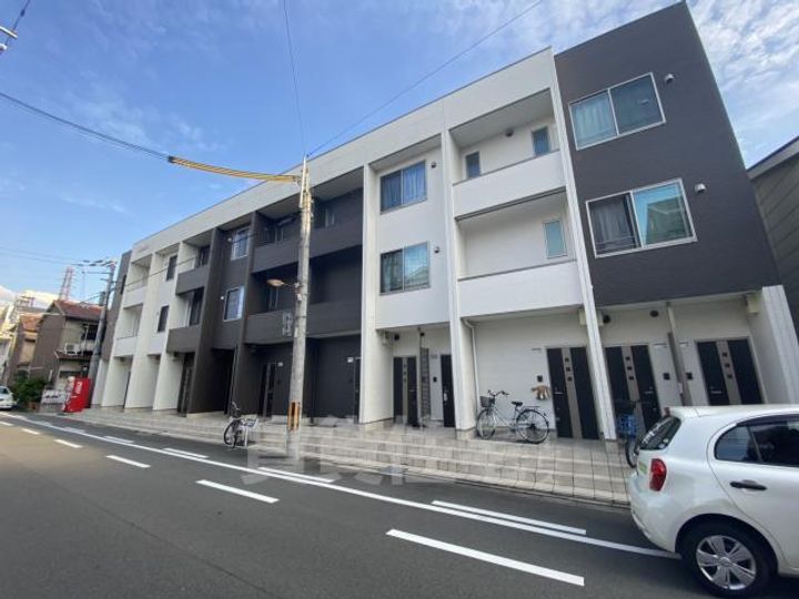 大阪府大阪市住吉区遠里小野3丁目の賃貸アパートの外観