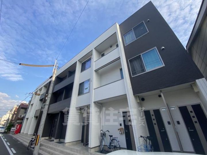 大阪府大阪市住吉区遠里小野3丁目の賃貸アパートの外観