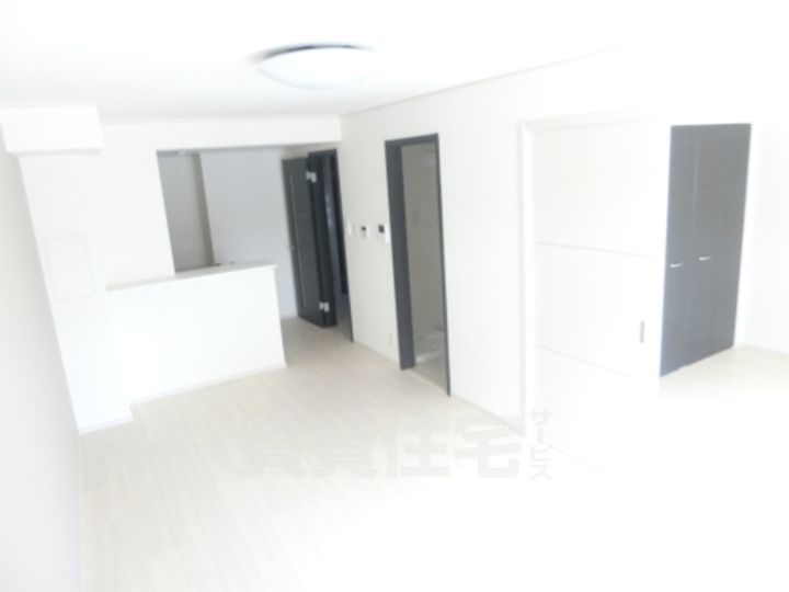 大阪府大阪市住吉区遠里小野3丁目の賃貸アパートの居間