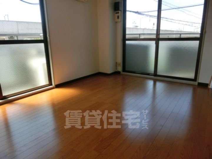 大阪府大阪市住吉区我孫子5丁目の賃貸マンションの居間