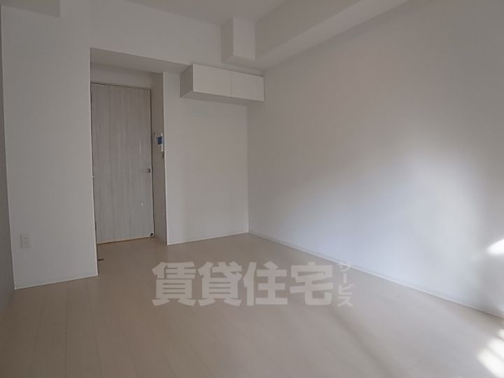 セレニテ神戸元町の居間