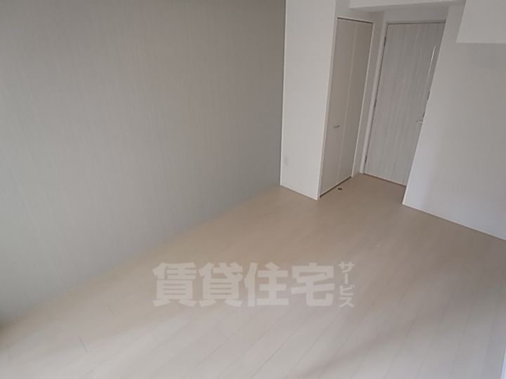 セレニテ神戸元町の居間