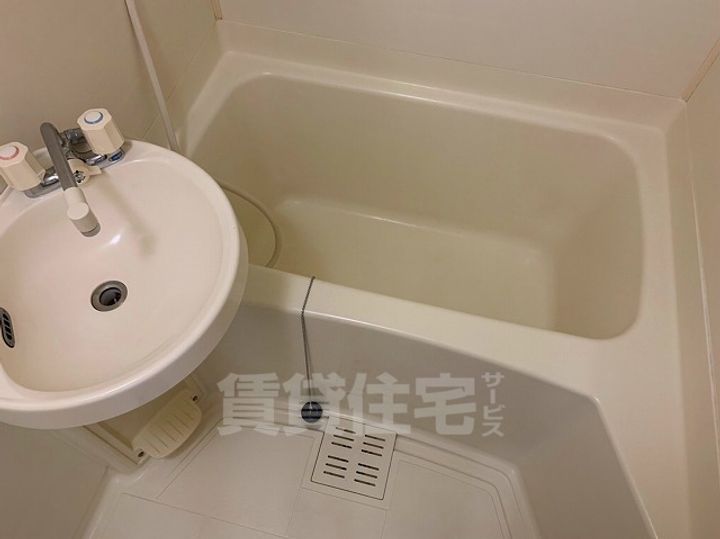 愛知県名古屋市昭和区五軒家町の賃貸マンションの風呂
