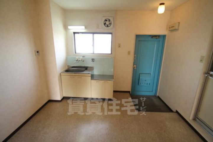 湯谷マンションの居間