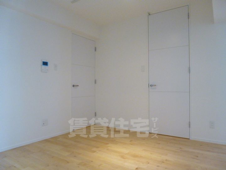 愛知県名古屋市昭和区阿由知通1丁目の賃貸マンションの居間