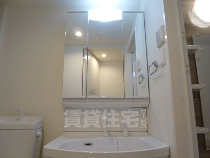 愛知県名古屋市昭和区阿由知通1丁目の賃貸マンションの内装