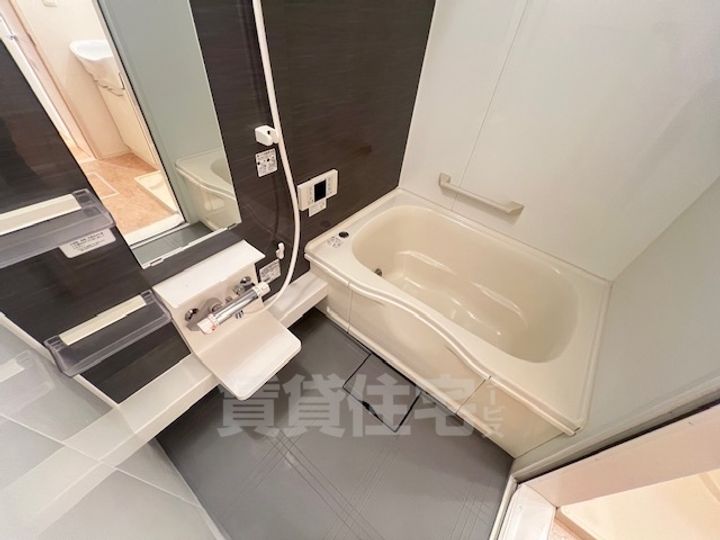 大阪府泉大津市東港町の賃貸アパートの風呂