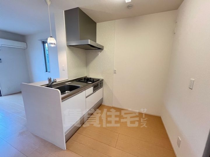 大阪府泉大津市東港町の賃貸アパートのキッチン