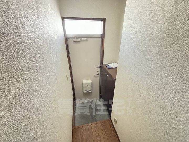 フロンティアの玄関