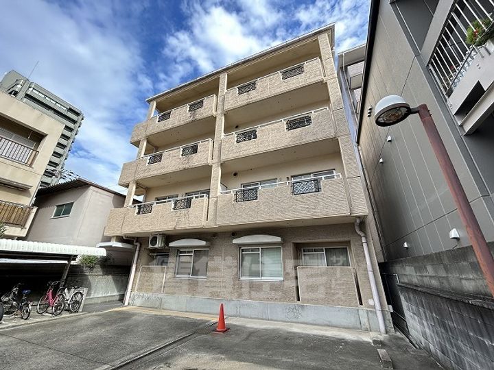 マンションフェニックスの外観