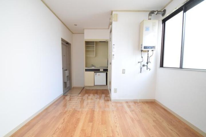 大阪府大阪市東住吉区照ケ丘矢田2丁目の賃貸マンションの居間