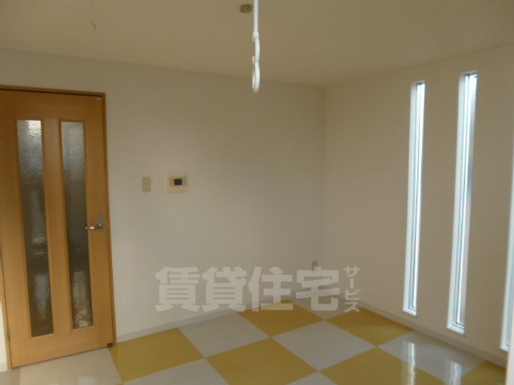 愛知県名古屋市昭和区小坂町2丁目の賃貸アパートの寝室