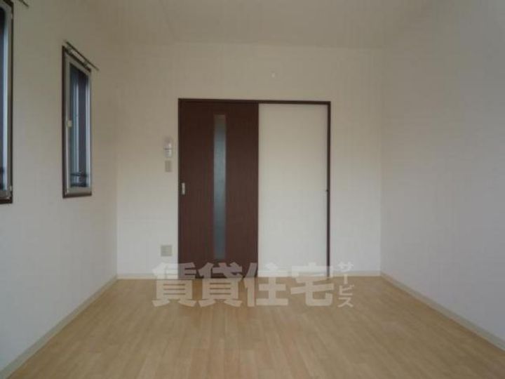 大阪府堺市西区浜寺石津町中1丁の賃貸マンションの居間