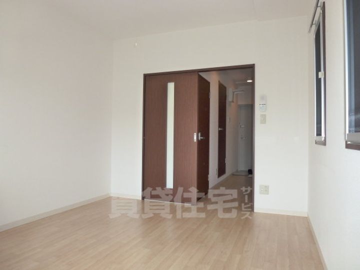 大阪府堺市西区浜寺石津町中1丁の賃貸マンションの居間