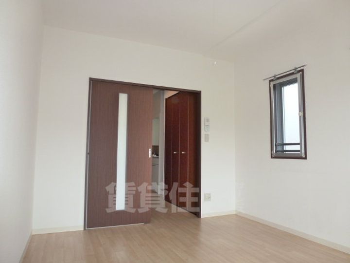 大阪府堺市西区浜寺石津町中1丁の賃貸マンションの居間