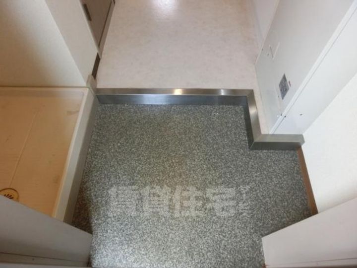 大阪府大阪市住吉区我孫子西2丁目の賃貸マンションの玄関