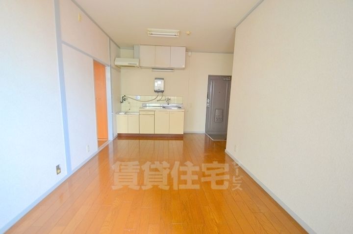 山内ビルの寝室