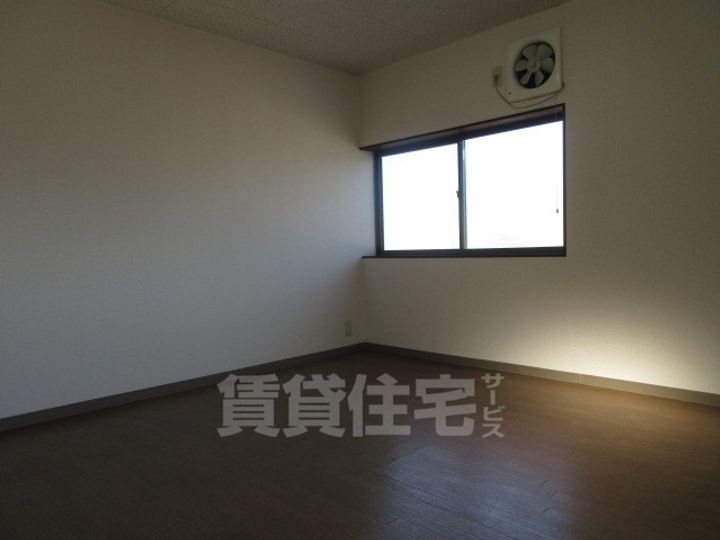 メゾン尾井の寝室