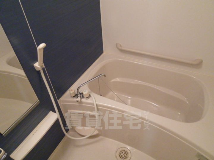 大阪府堺市堺区南旅篭町東2丁の賃貸アパートの風呂