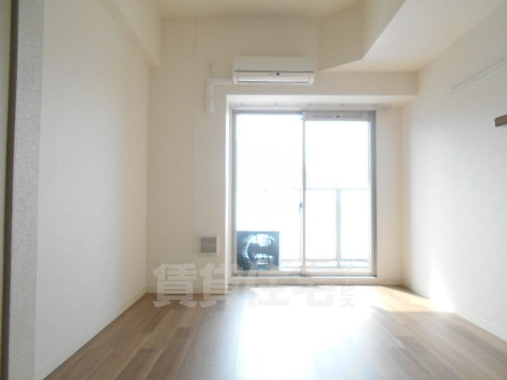 プレサンス上前津グレースの居間