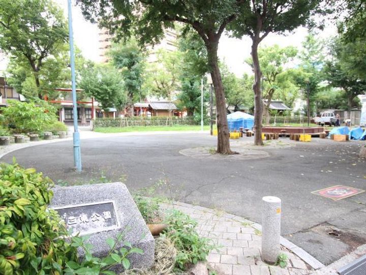 リバースクエア103の周辺