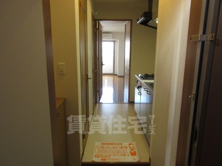 リバースクエア103の玄関