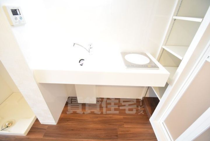 大阪府茨木市上中条2丁目の賃貸マンションのキッチン