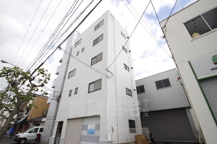 新在家マンションの外観