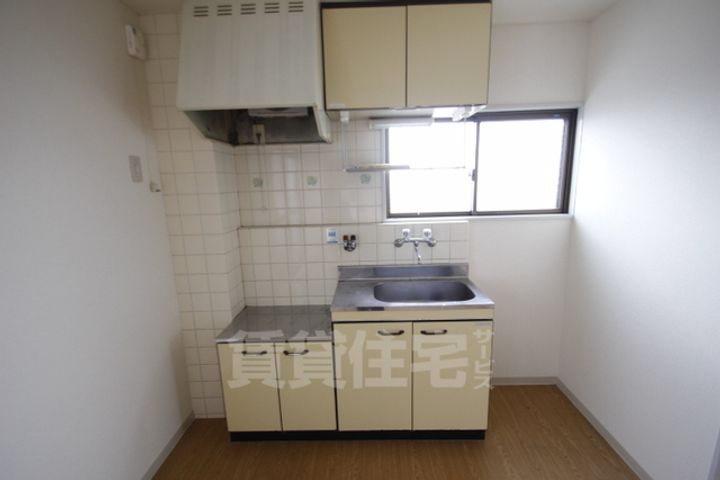 新在家マンションのキッチン