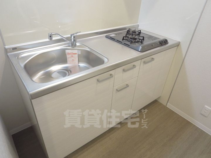 大阪府堺市堺区寺地町西3丁の賃貸アパートのキッチン