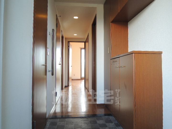 エルーデメイファの玄関