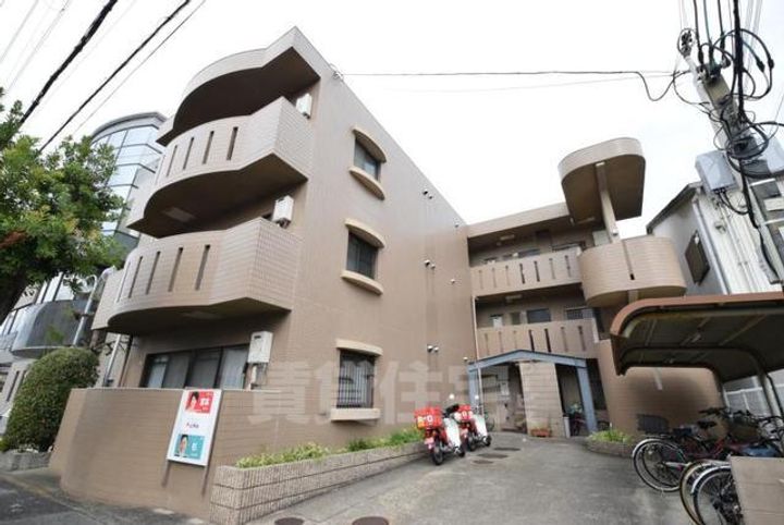 ドミール・マジェスターの外観