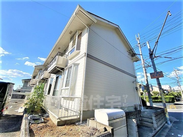 フォレストコートの外観