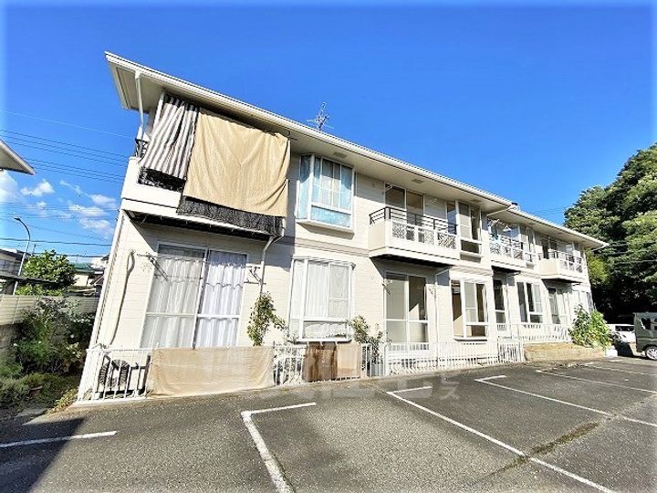 フォレストコートの外観