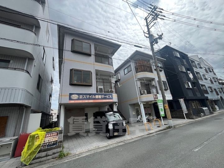 大阪府茨木市小柳町の賃貸マンションの外観