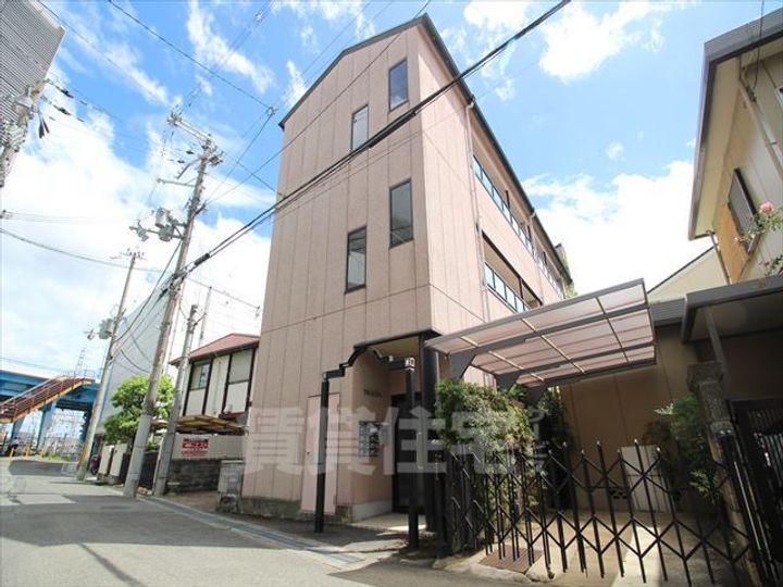 プライムコートの外観