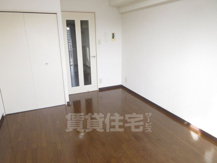 大阪府泉大津市旭町の賃貸マンションの居間