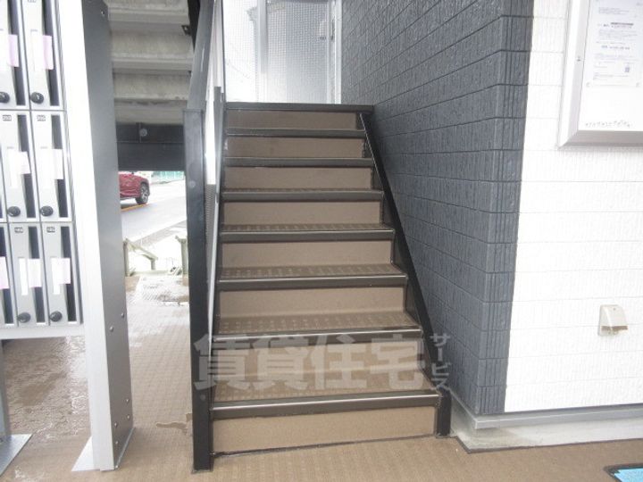 リブリ・アヴニールのその他画像