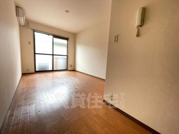 大阪府豊中市南桜塚3丁目の賃貸アパートの内装