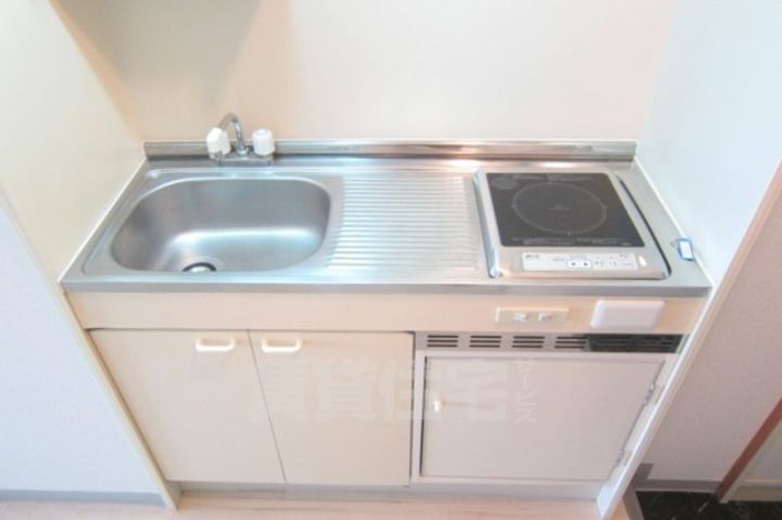 大阪府吹田市寿町2丁目の賃貸マンションのキッチン