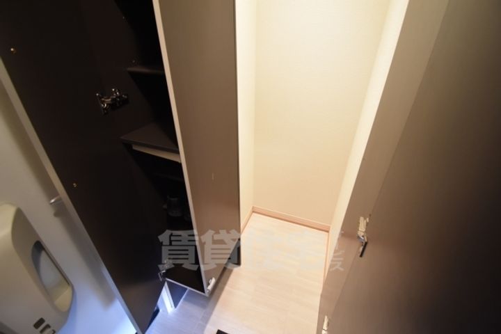 大阪府堺市中区八田北町の賃貸アパートの内装