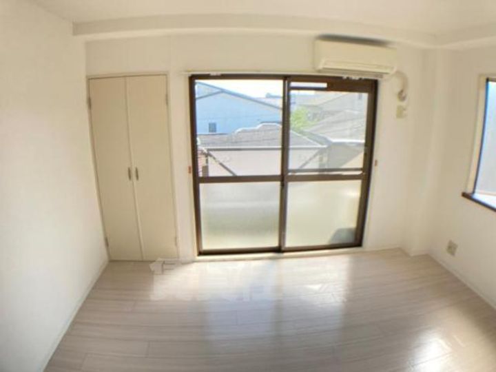 AIROSE豊中の居間