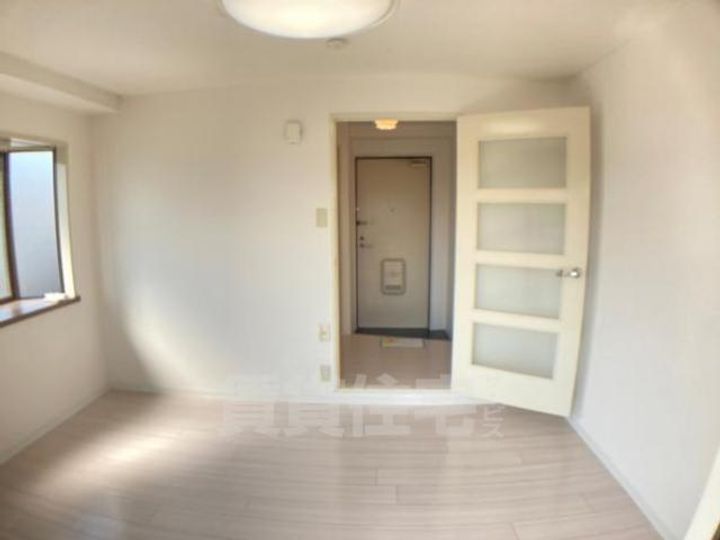 AIROSE豊中の居間