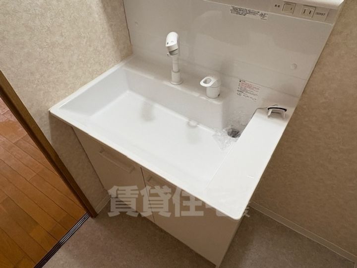 大阪府堺市堺区北瓦町1丁の賃貸マンションの内装