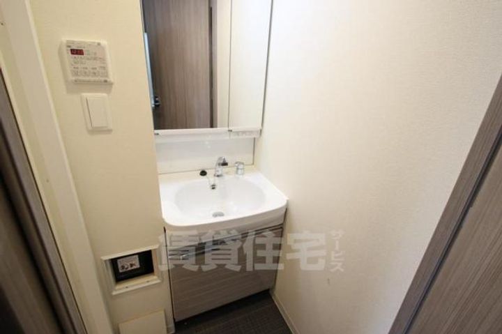 プレサンス塚本駅前の内装